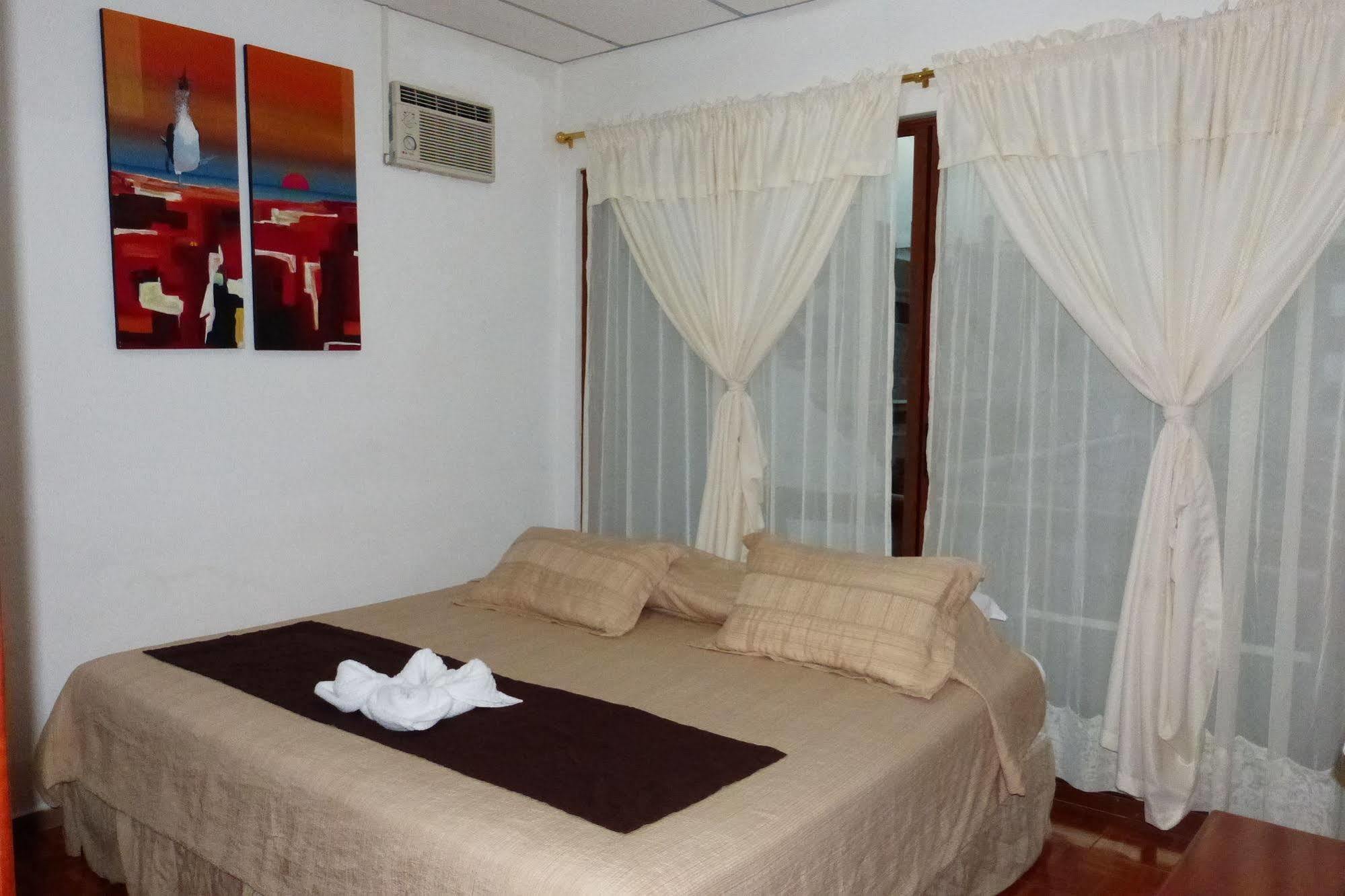 Galapagos Islands Hotel Puerto Ayora  Kültér fotó