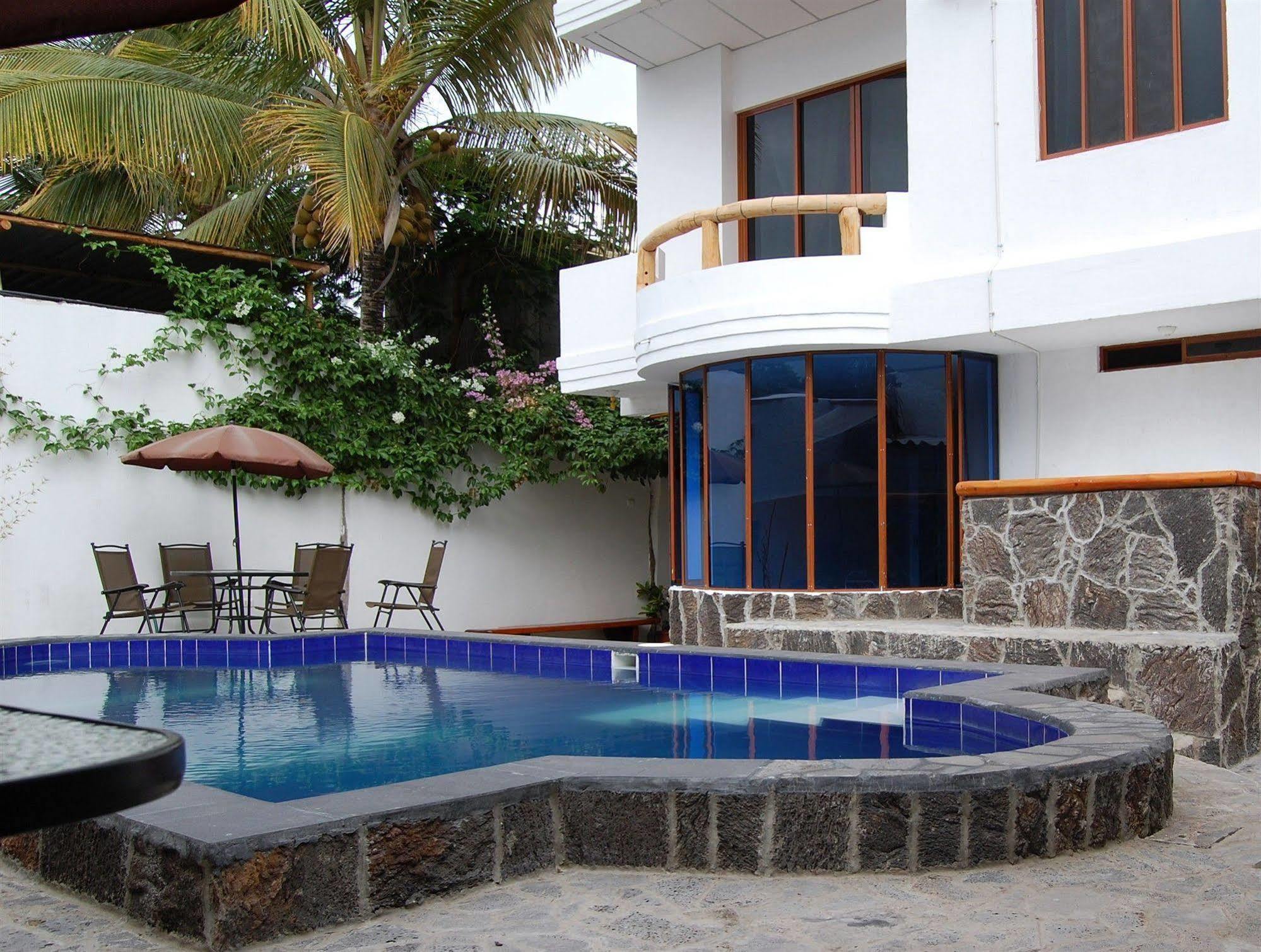 Galapagos Islands Hotel Puerto Ayora  Kültér fotó